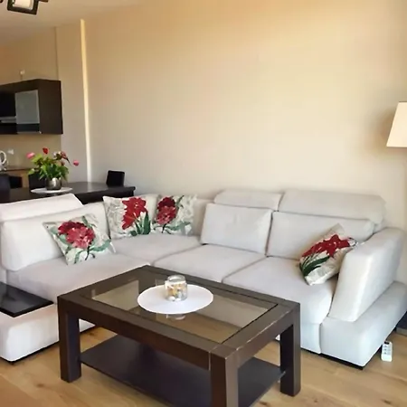شقة Gemuetliches In Mit Grosser Terrasse Und Meerblick Und Neben Dem *